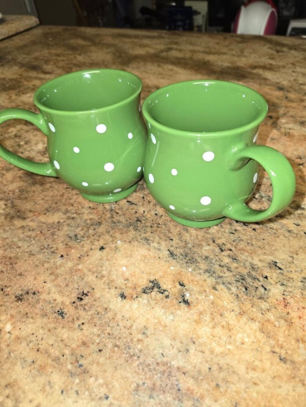 Temp-tations By Tara Set of (2) Green w/White Polka Dots Mugs 16 oz